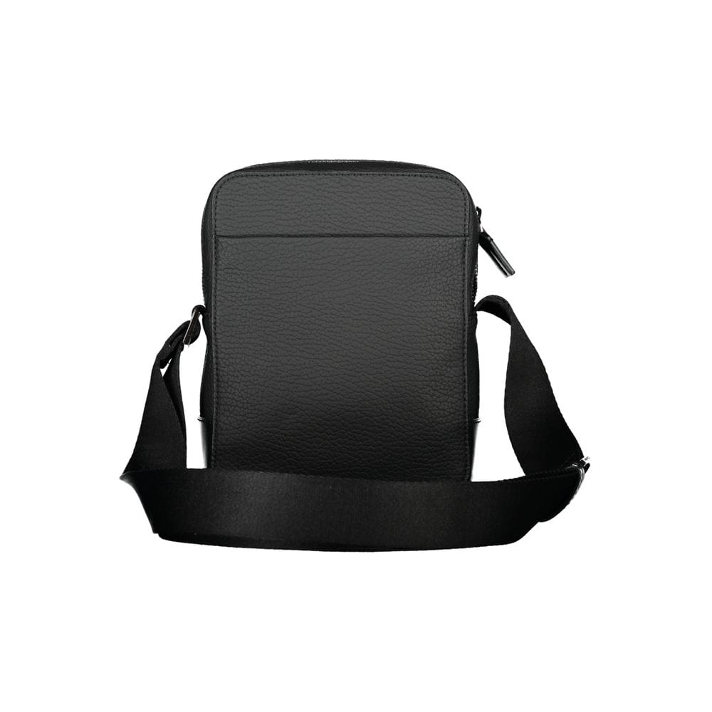Calvin Klein Calvin Klein Sleek Black Shoulder Bag with Contrasting Details