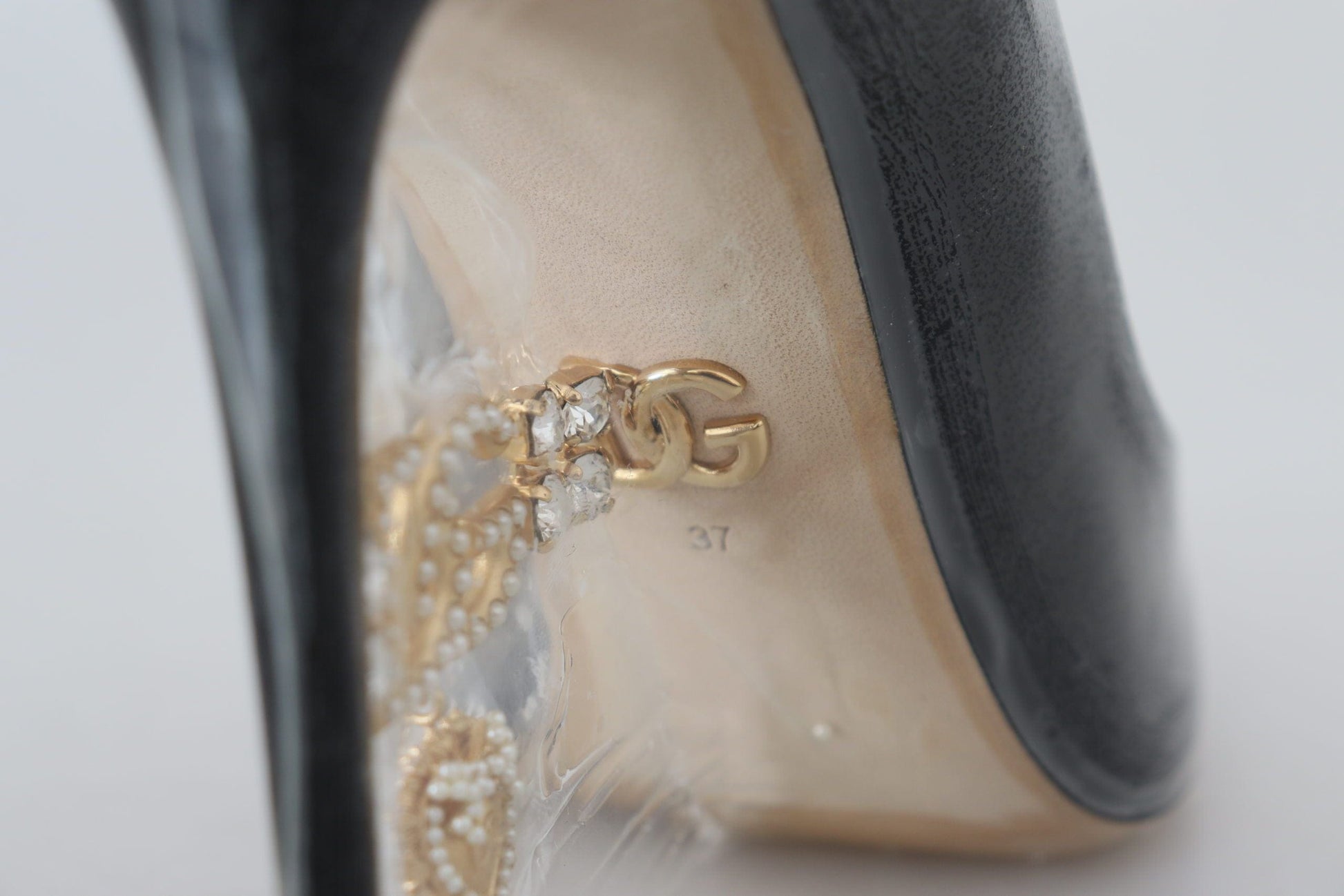 Dolce & Gabbana Dolce & Gabbana Elegant Black Gold Detail Heels Pumps