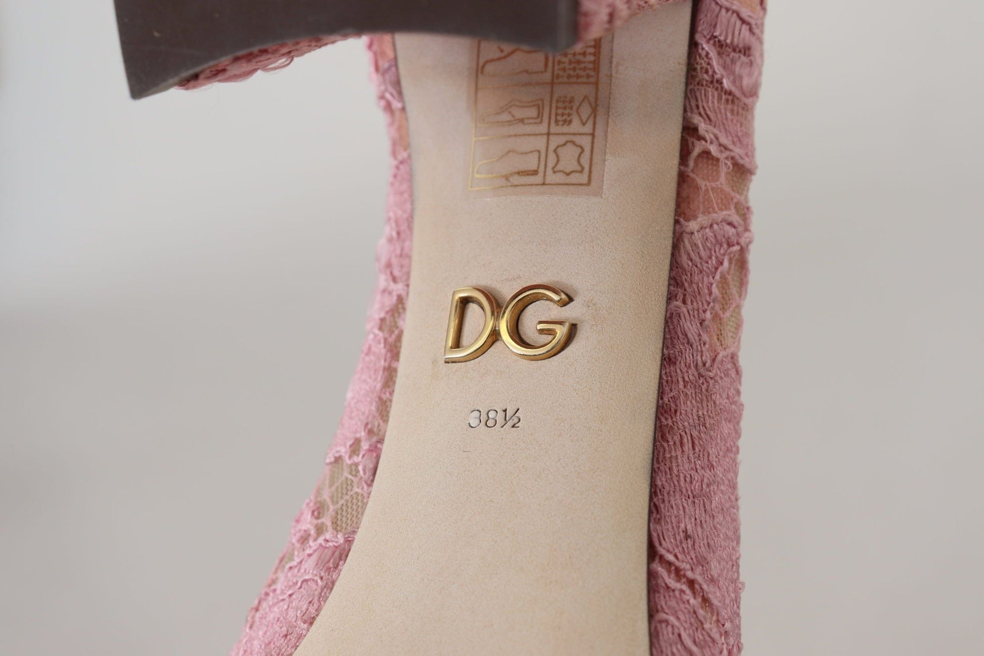 Dolce & Gabbana Dolce & Gabbana Pastel Pink Lace Crystal Embellished Pumps