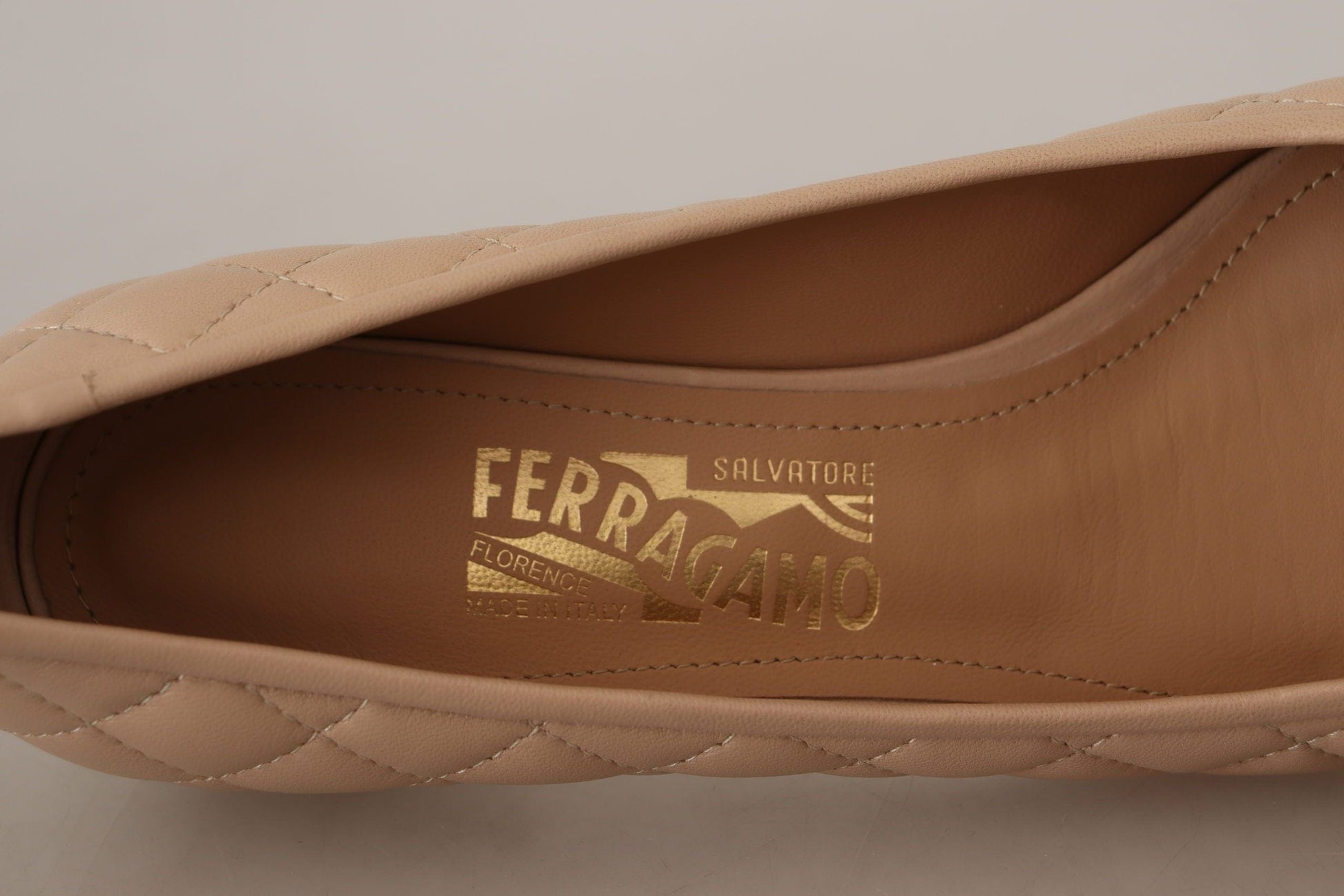 Salvatore Ferragamo Salvatore Ferragamo Elegant Quilted Leather Pumps in Beige and Black